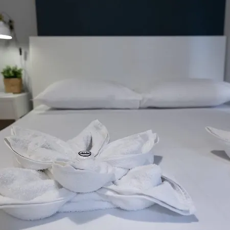 Apartment Central Newly Renovated In 64m² *