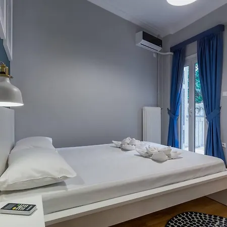 Central Newly Renovated In 64m²